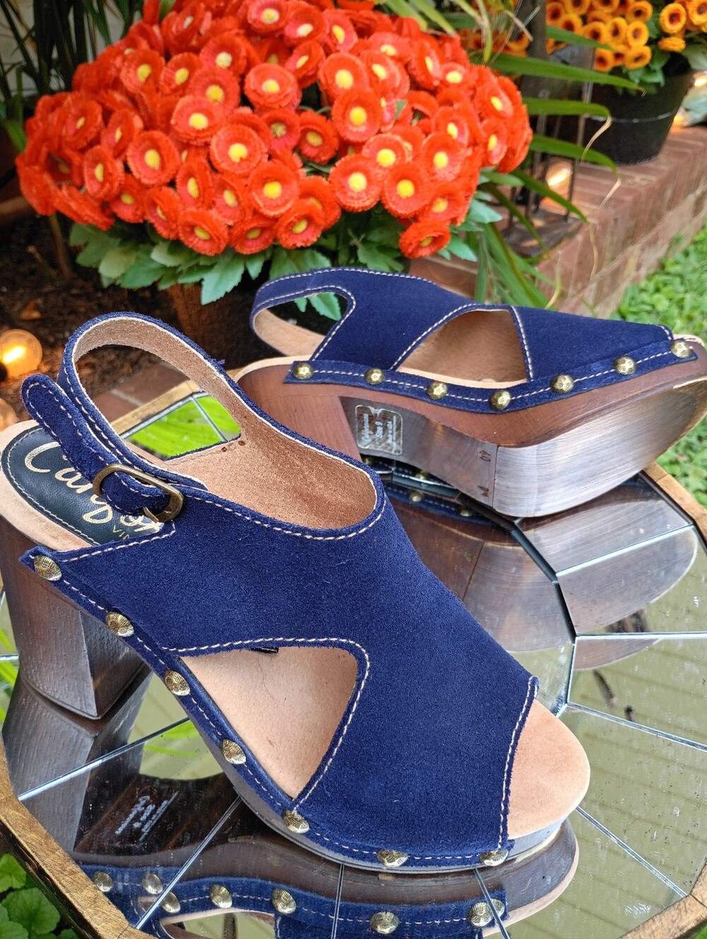 CALIFORNIANS VINTAGE COLLECT SZ 9 STUDDED NAVY SUEDE CLOGS HEELS HIPPIE BOHO LN - Picture 4 of 12